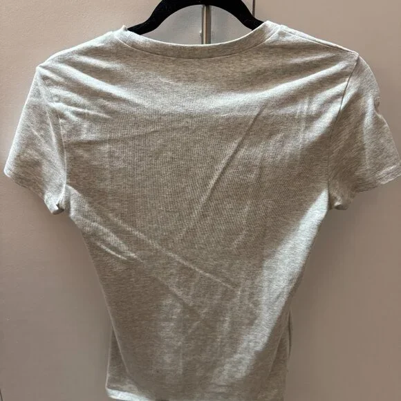 Essential Tuckable Baby Tee - Picture 5 of 5